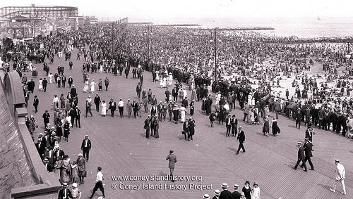 Boardwalk scene, 1925. Photo: Coney Island History Project Collection