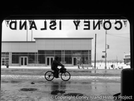 Barry Yanowitz | Coney Island History Project